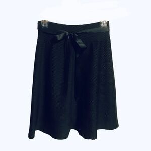 Joe B By Joe Benbasset Women’s Small A Line Skirt Textured And Stretchy Ribbon